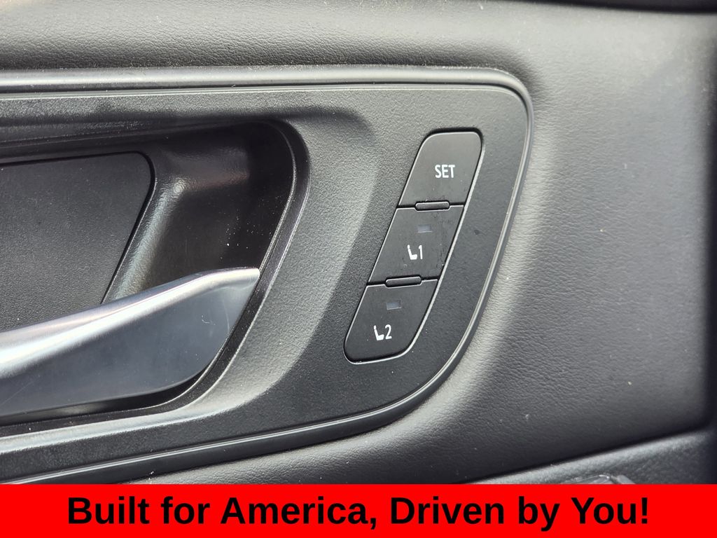 2024 Nissan Rogue SL - Photo 16