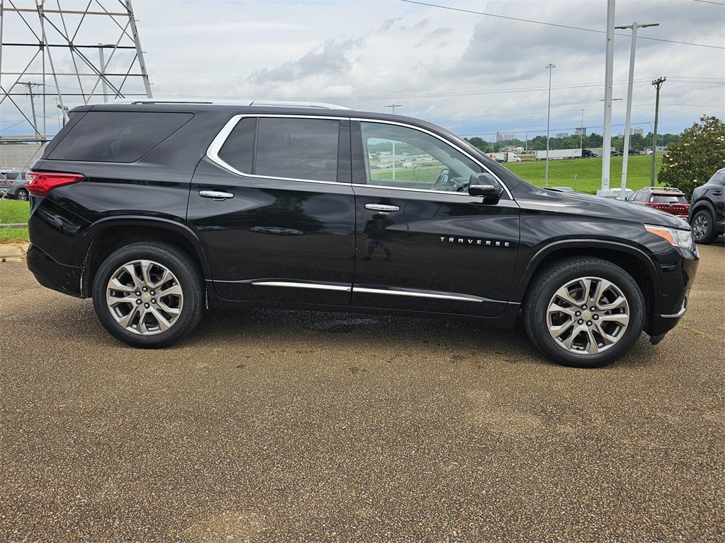 Used 2019 Chevrolet Traverse Premier with VIN 1GNEVKKW1KJ220434 for sale in Jackson, MS