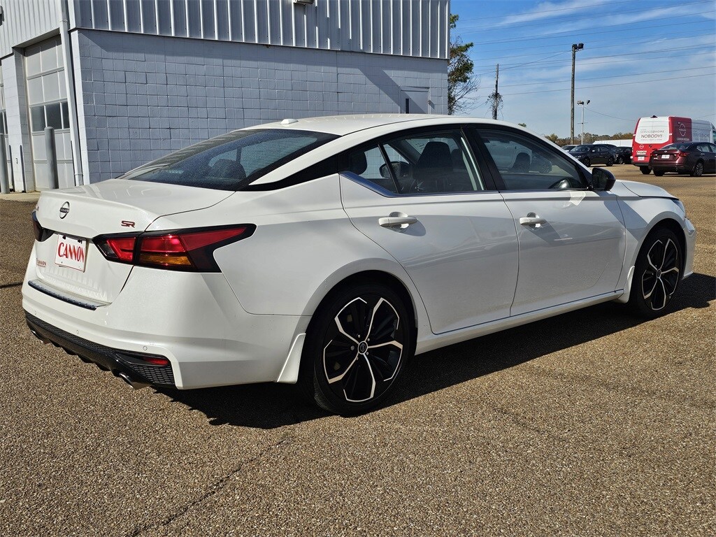 Used 2023 Nissan Altima 2.5 SR Sedan