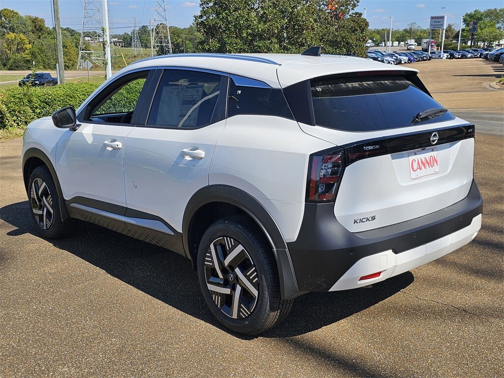 New 2026 Nissan Kicks SV SUV