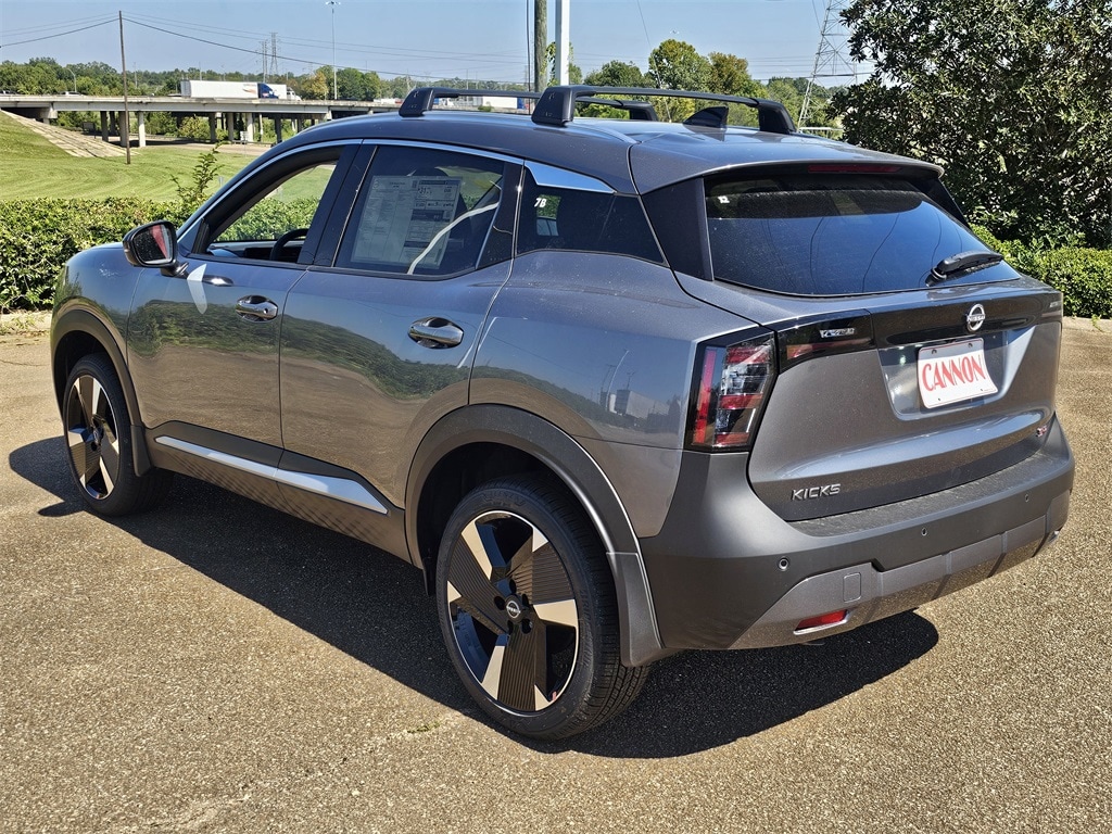 New 2026 Nissan Kicks SR SUV