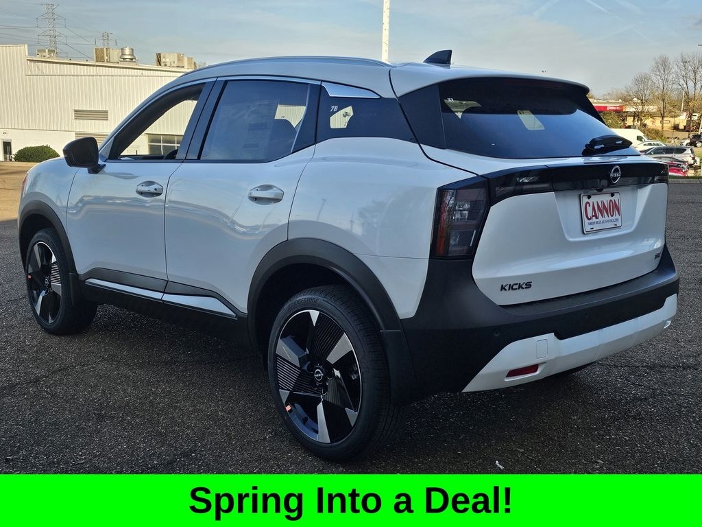 New 2026 Nissan Kicks SR SUV