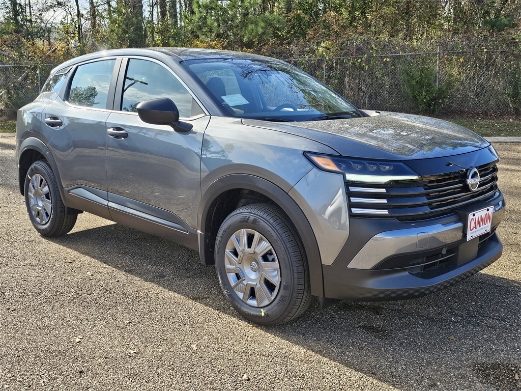 2026 Nissan KICKS S's photo