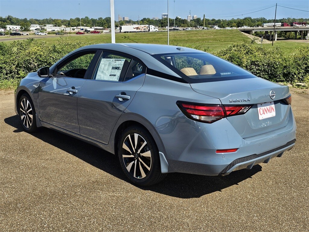 2025 Nissan Sentra SV photo 3
