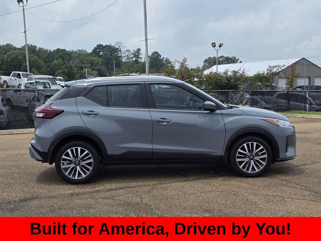 Used 2024 Nissan Kicks SV SUV