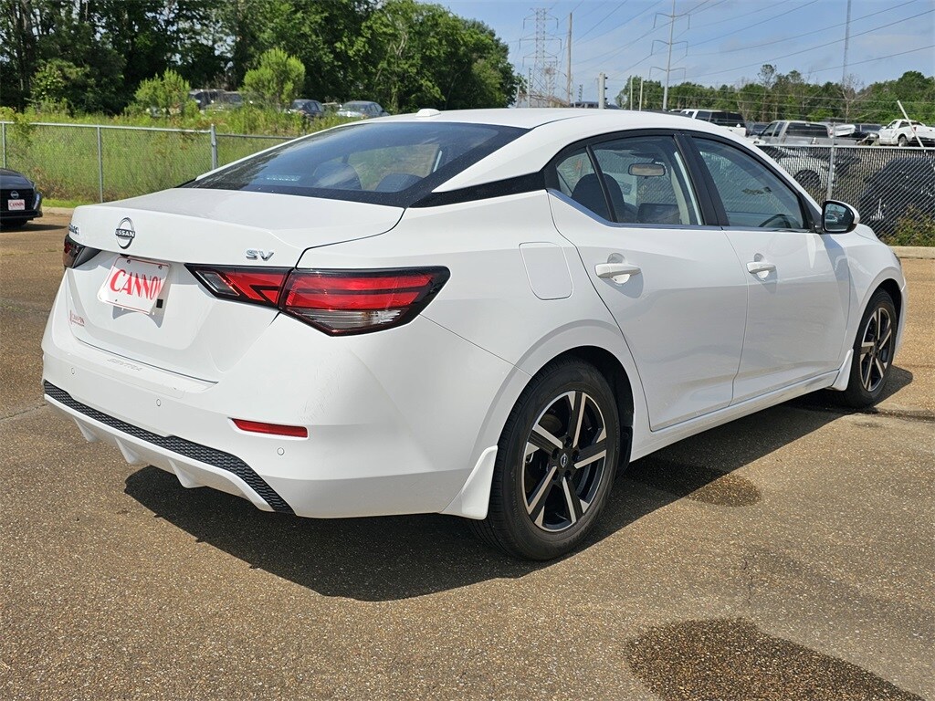 2024 Nissan Sentra SV photo 4