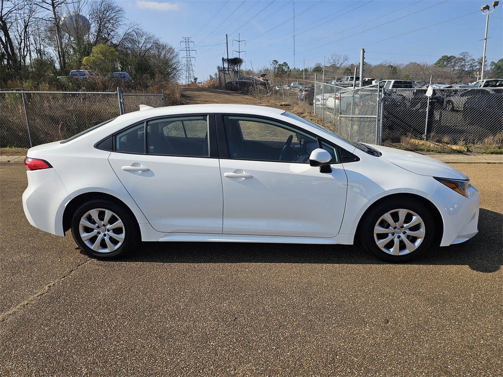Used 2023 Toyota Corolla LE Sedan