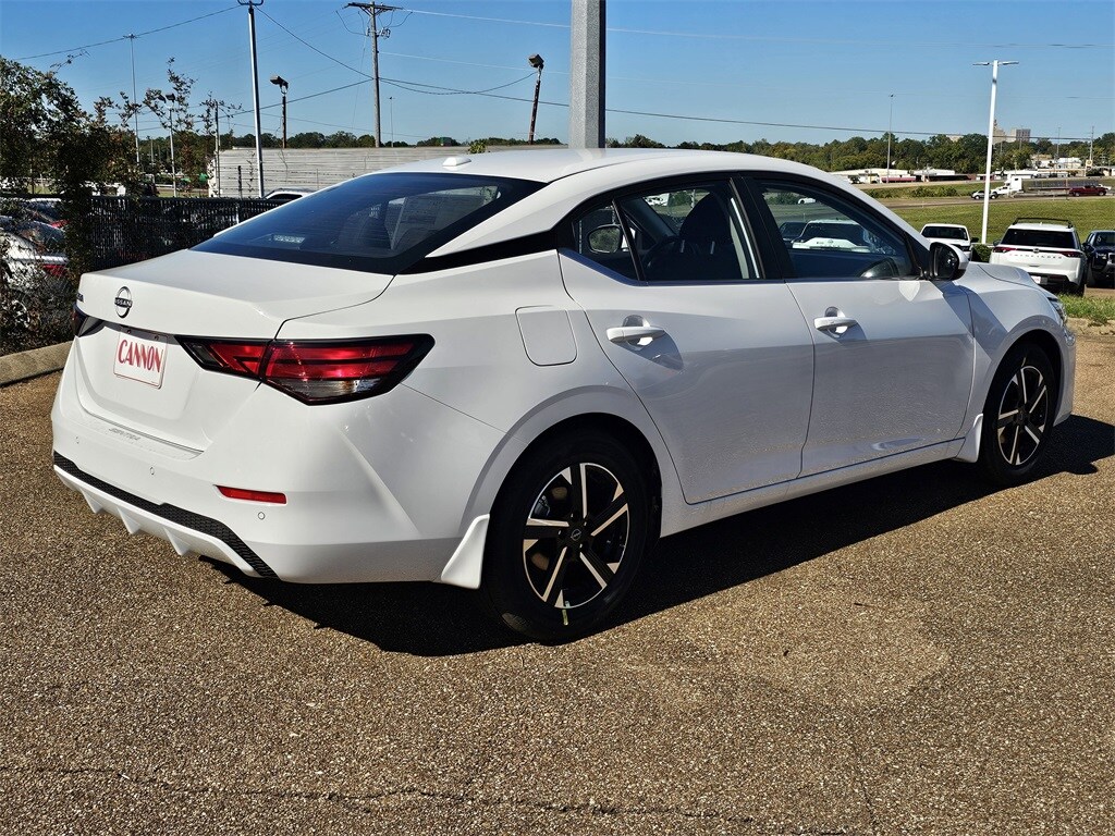 2025 Nissan Sentra SV photo 2