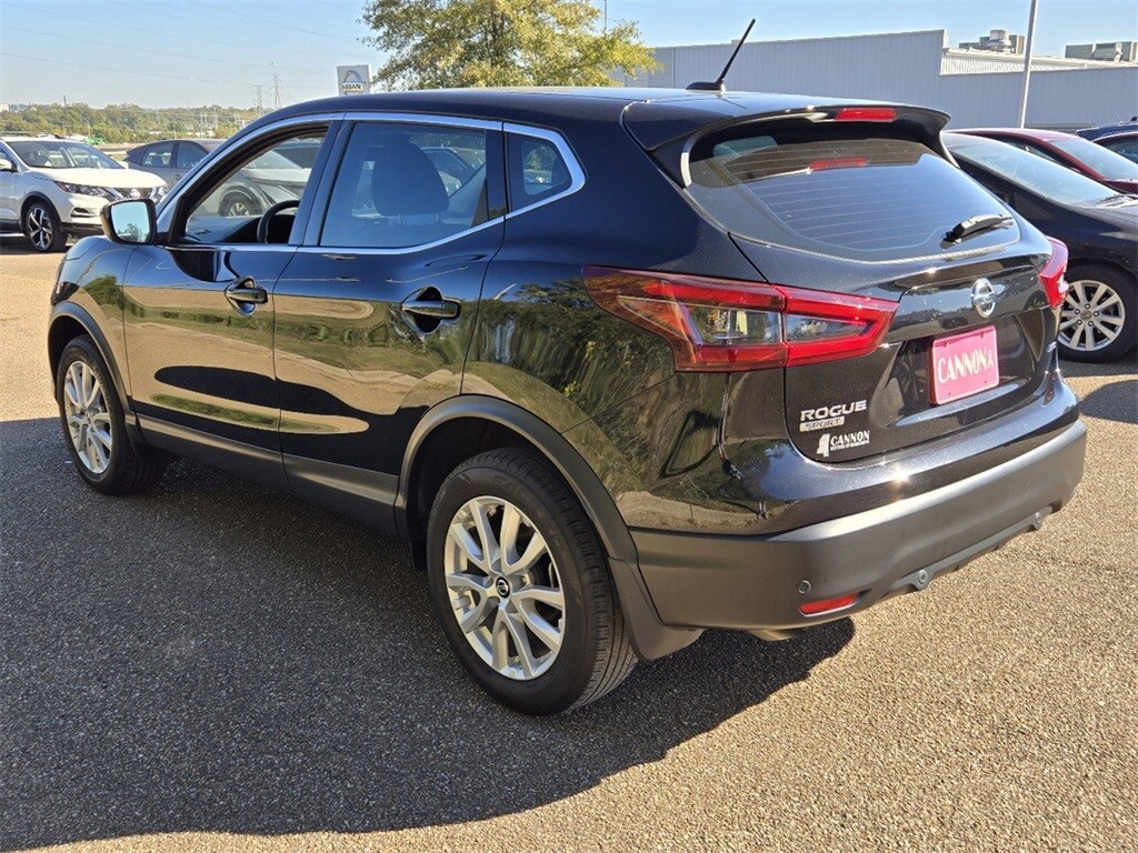 2022 Nissan Rogue Sport S photo 4