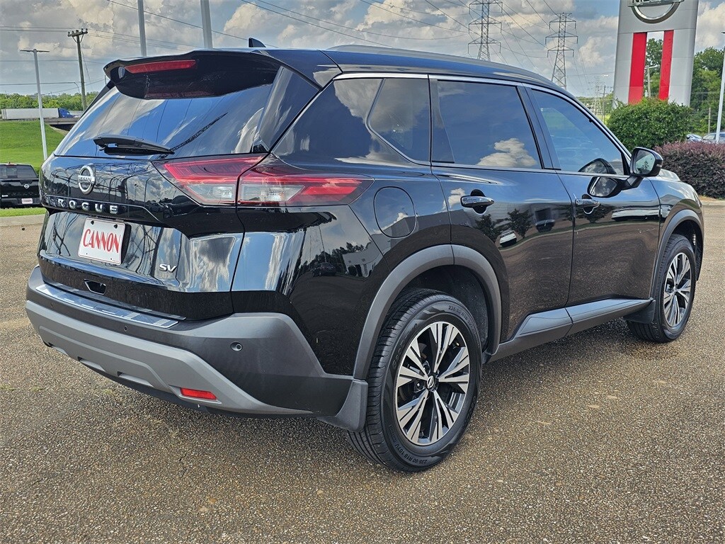 2021 Nissan Rogue SV photo 4