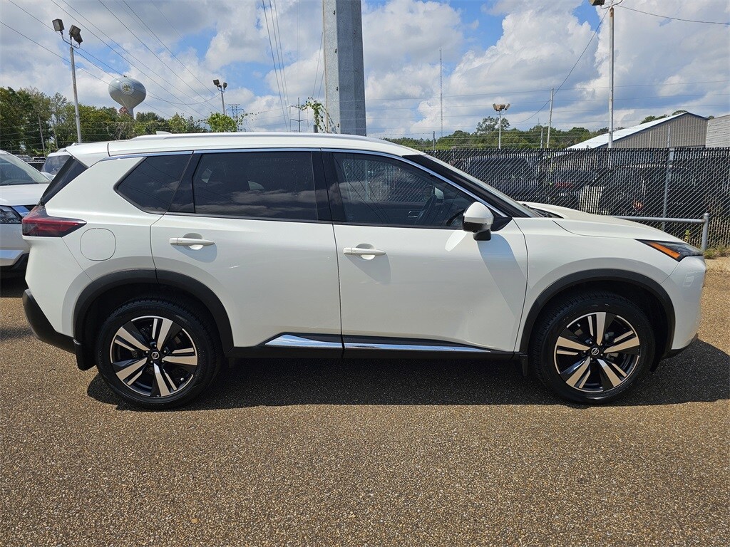 2021 Nissan Rogue SL photo 3