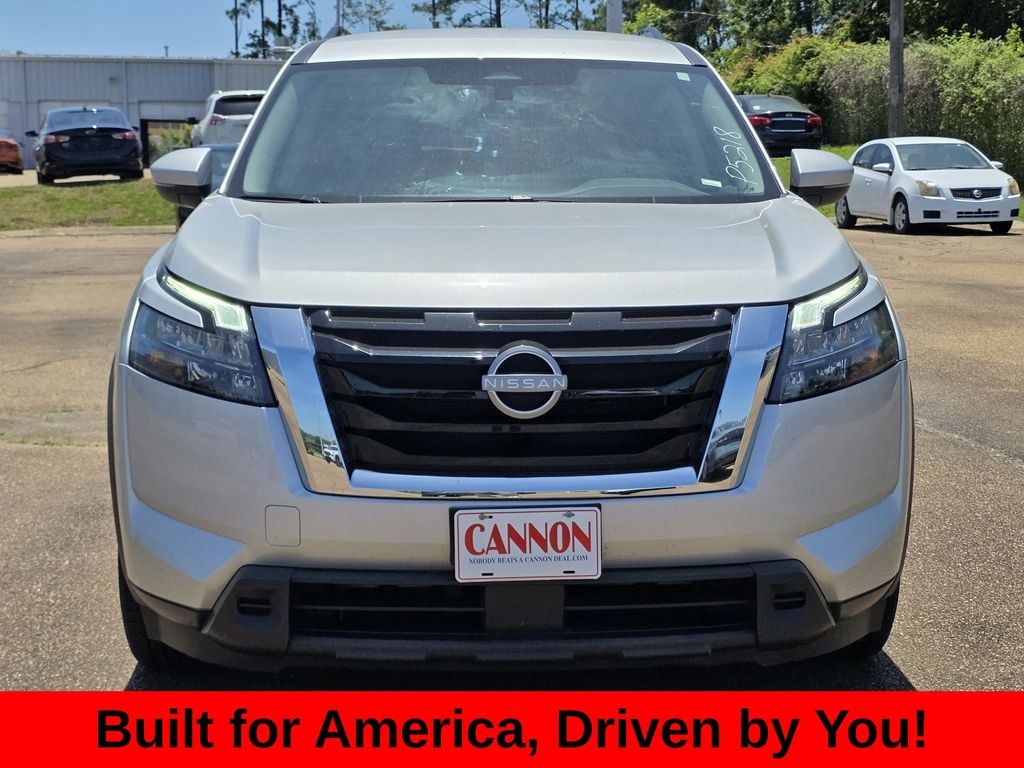 Used 2024 Nissan Pathfinder SV SUV