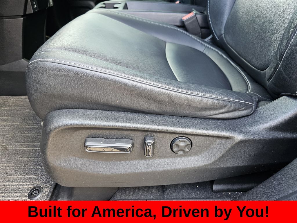 2024 Honda Odyssey EX-L - Photo 13