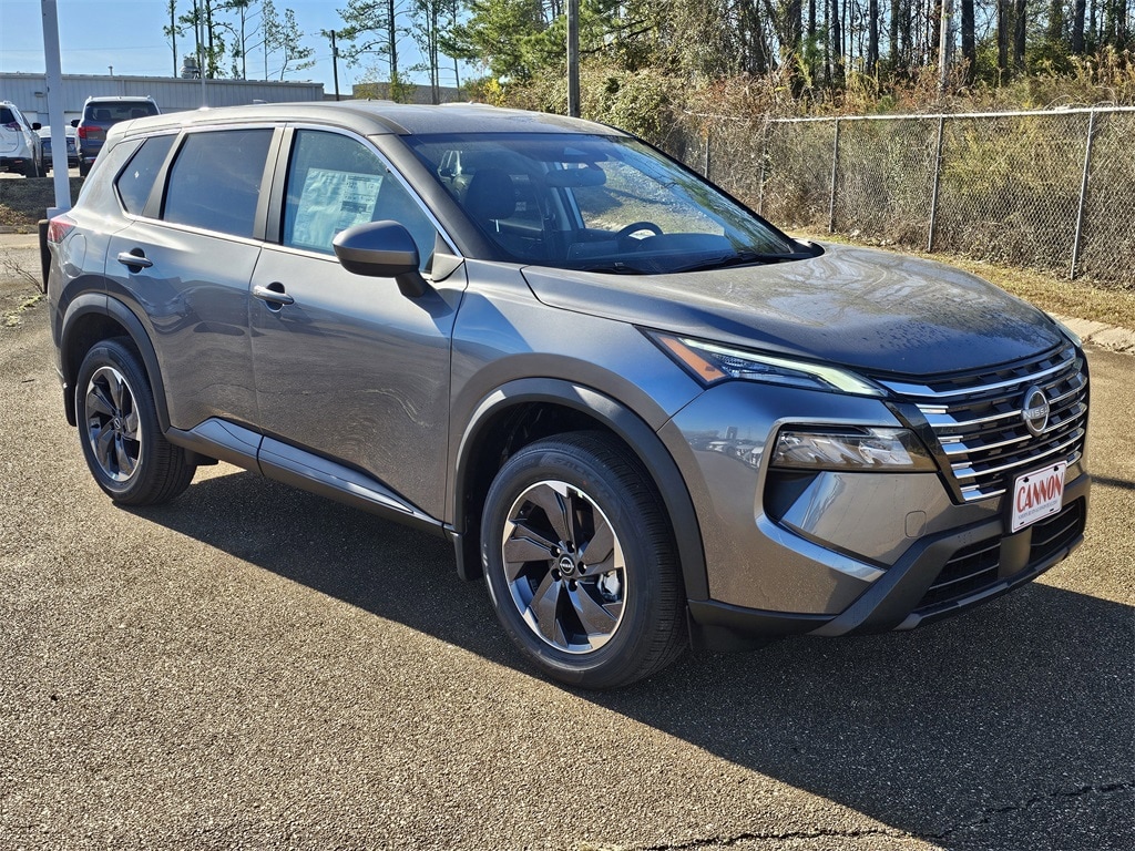 2026 Nissan Rogue SV's photo