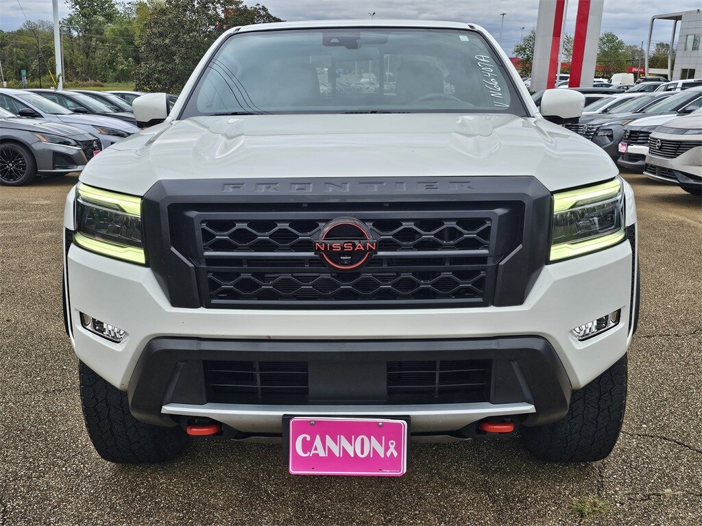 2023 Nissan Frontier PRO-4X photo 2