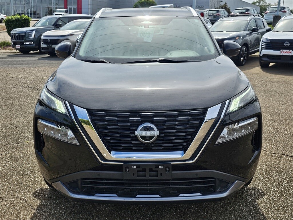 2023 Nissan Rogue SL photo 2