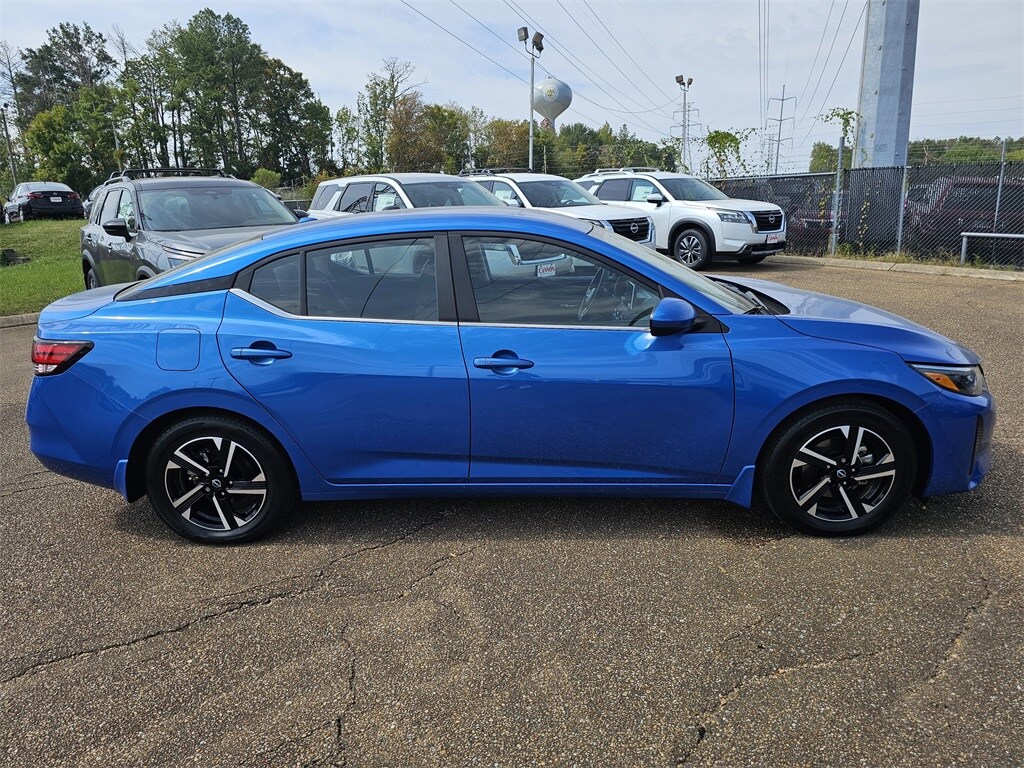 2024 Nissan Sentra SV photo 3
