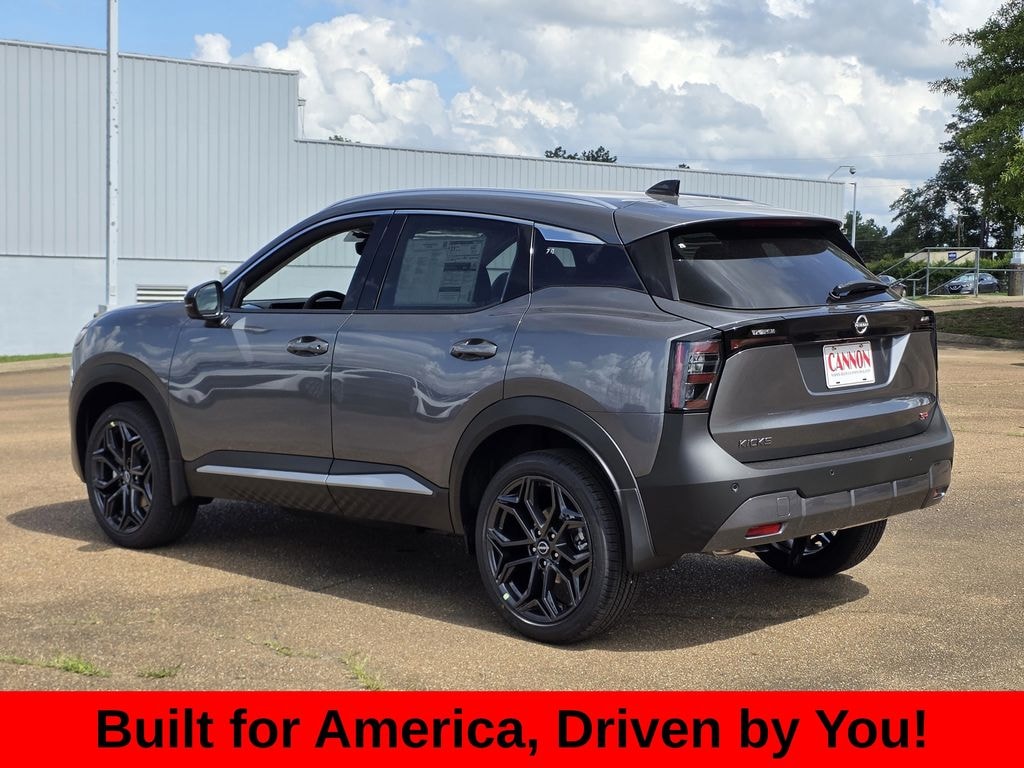 New 2026 Nissan Kicks SR SUV
