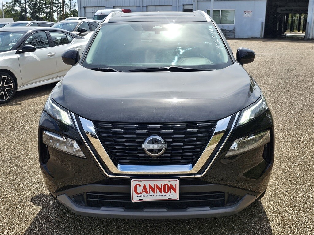 2023 Nissan Rogue SV photo 2