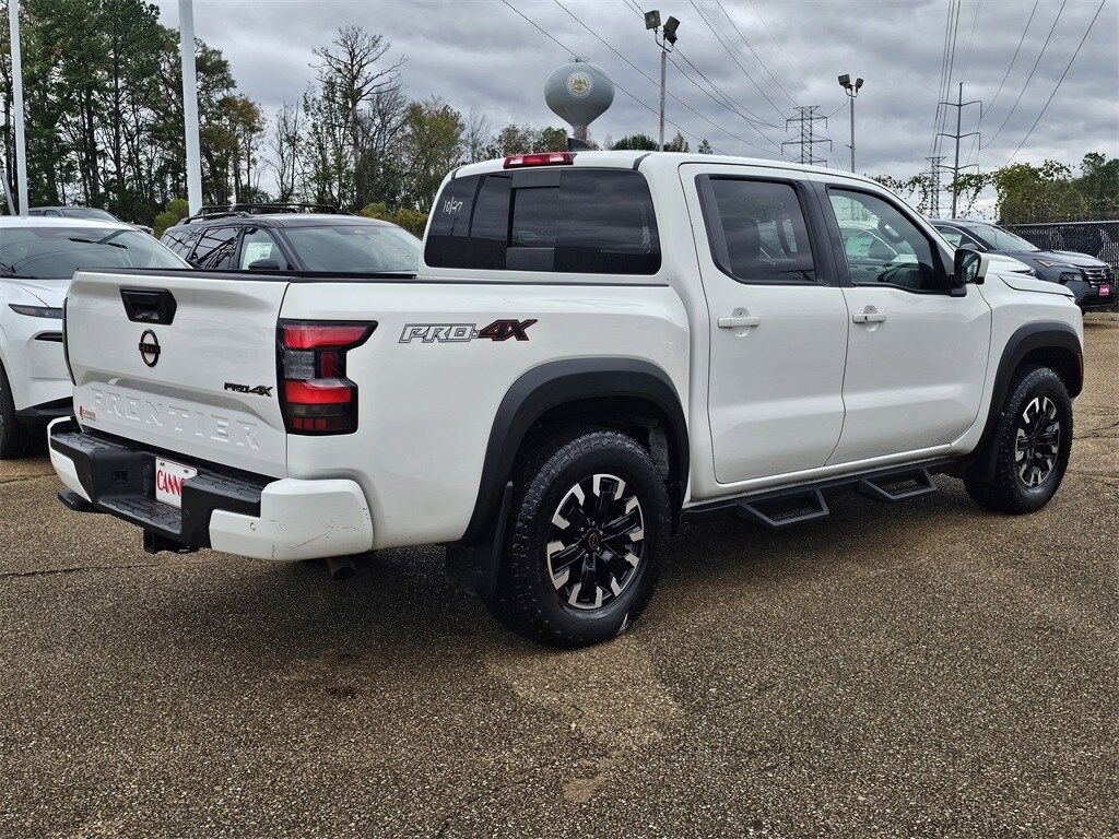 2023 Nissan Frontier PRO-4X photo 4
