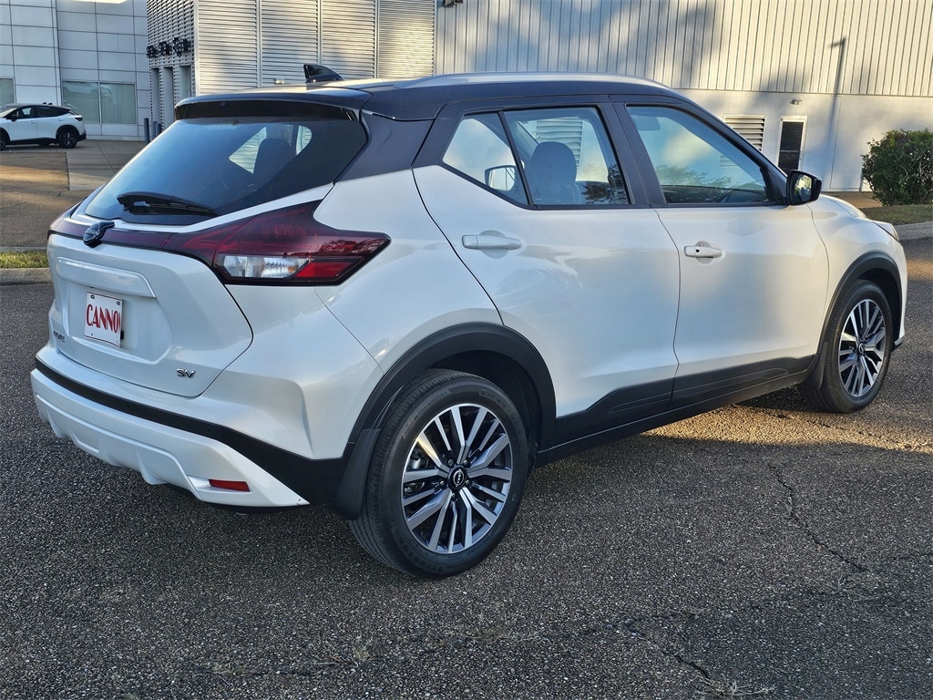 Used 2024 Nissan Kicks SV SUV