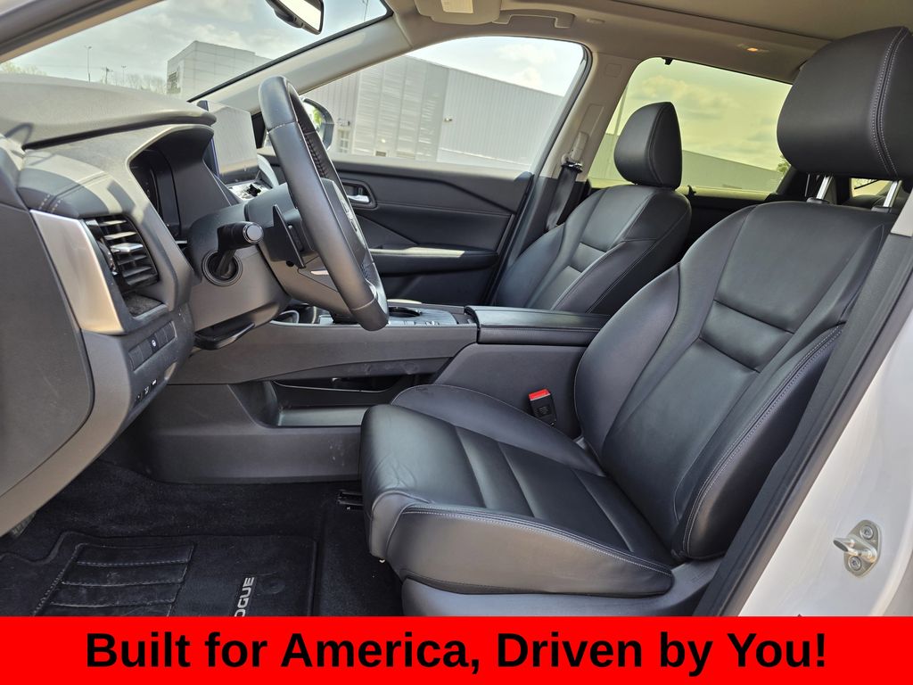 2024 Nissan Rogue SL - Photo 12