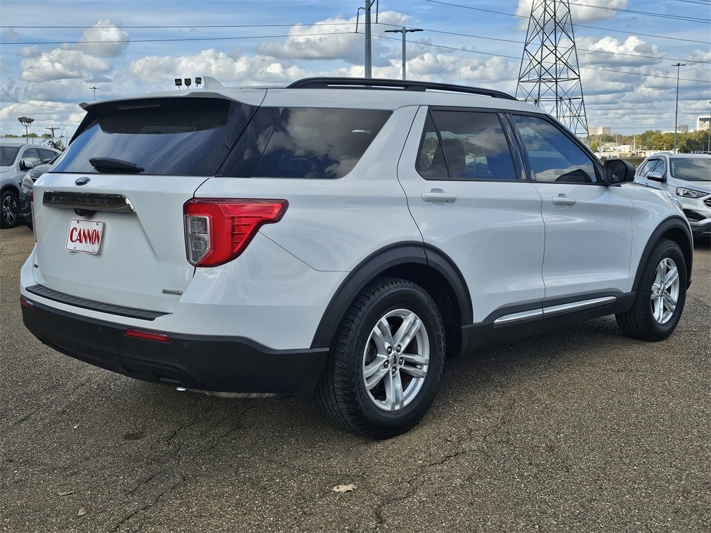 2020 Ford Explorer XLT photo 2