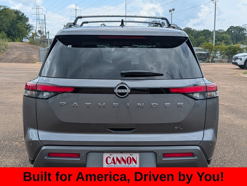 New 2026 Nissan Pathfinder SL SUV