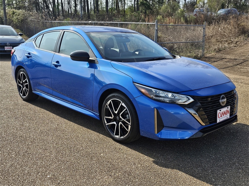 2025 Nissan Sentra SR's photo