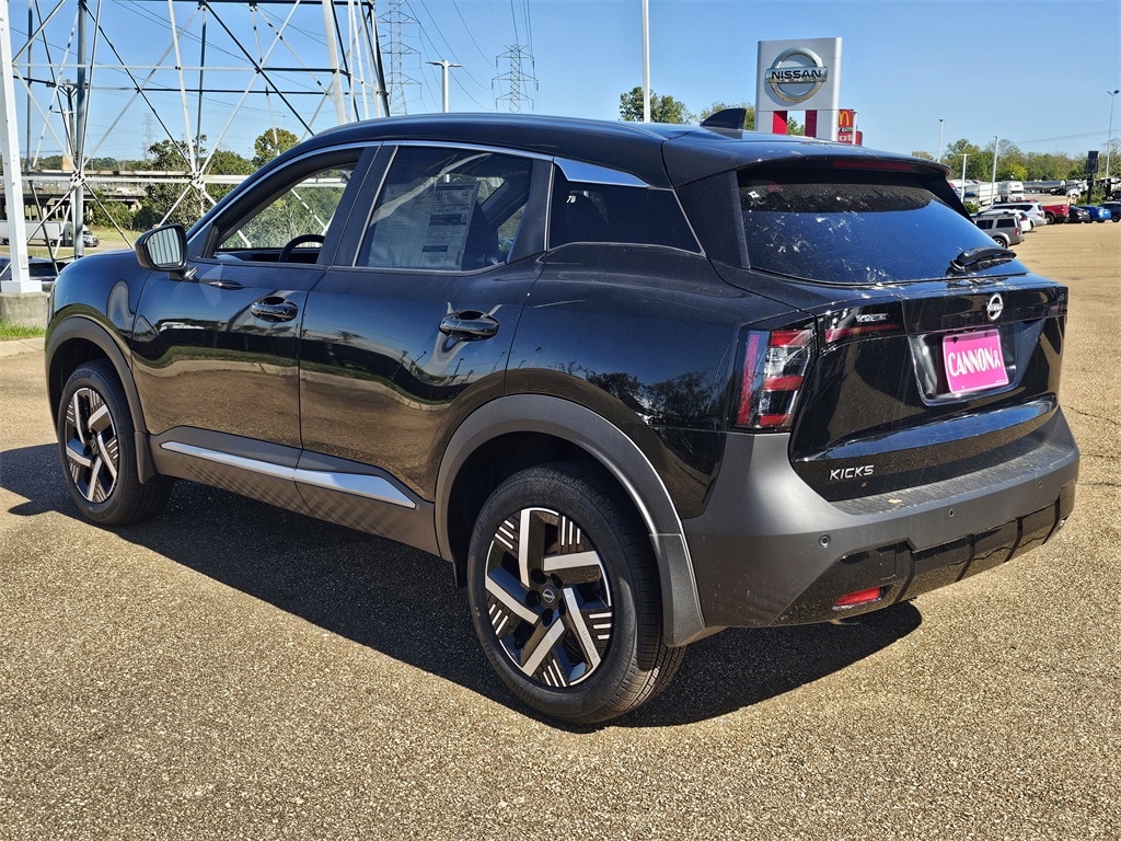 New 2026 Nissan Kicks SV SUV