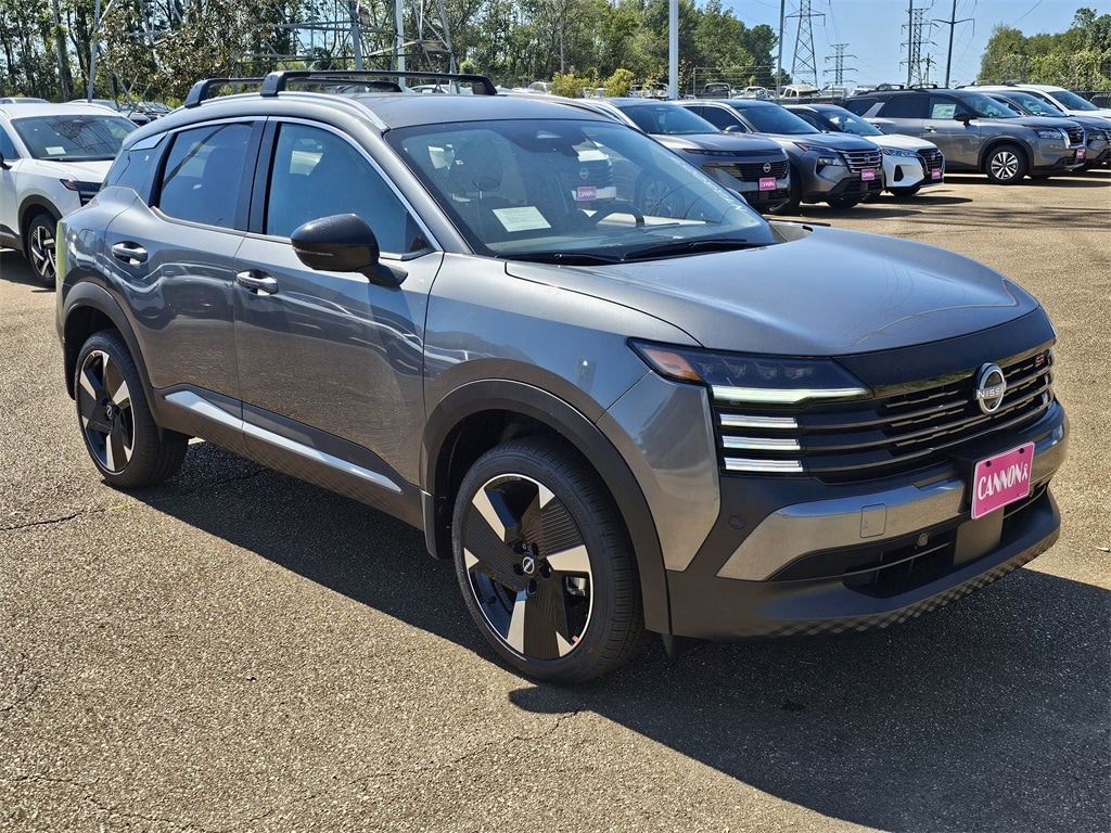 2026 Nissan KICKS SR's photo