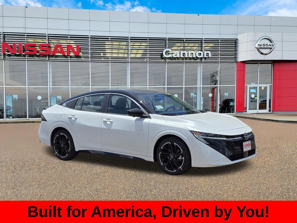 2026 Nissan Sentra SR CVT's photo