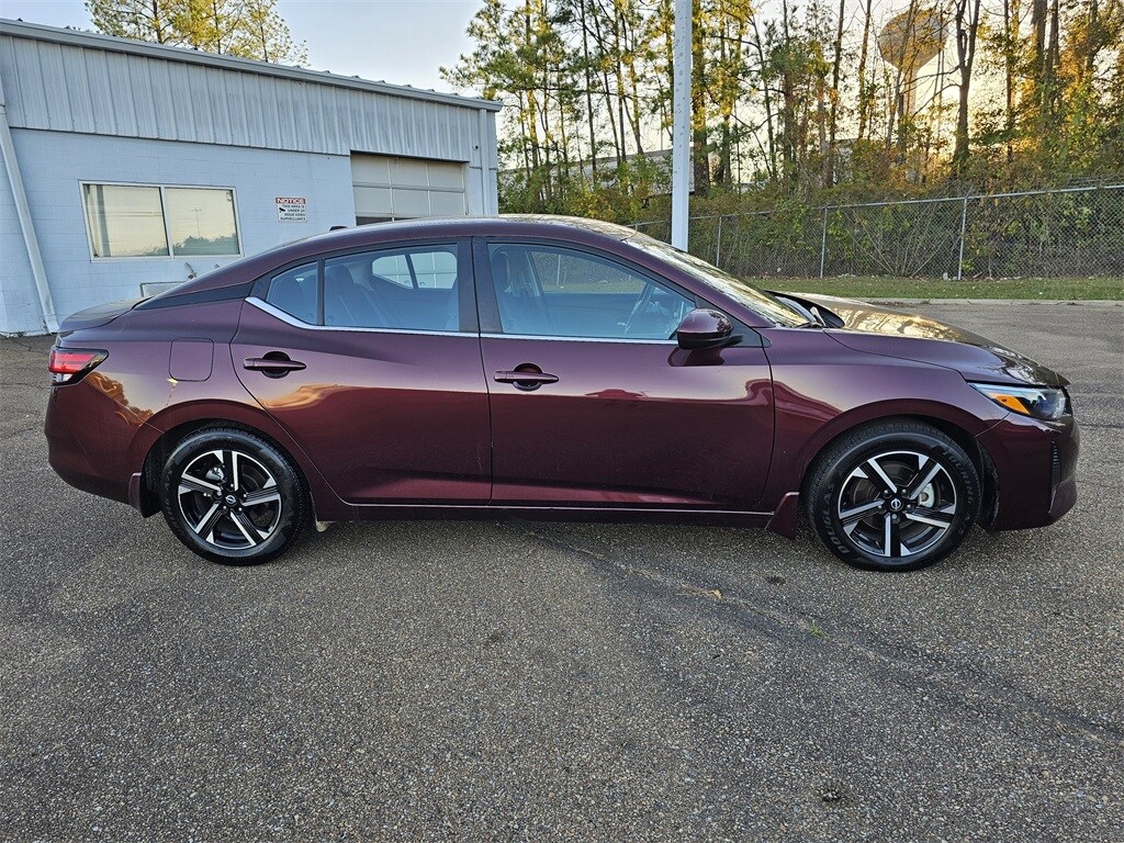 2024 Nissan Sentra SV photo 3