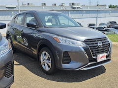 2025 Nissan Kicks Play S SUV