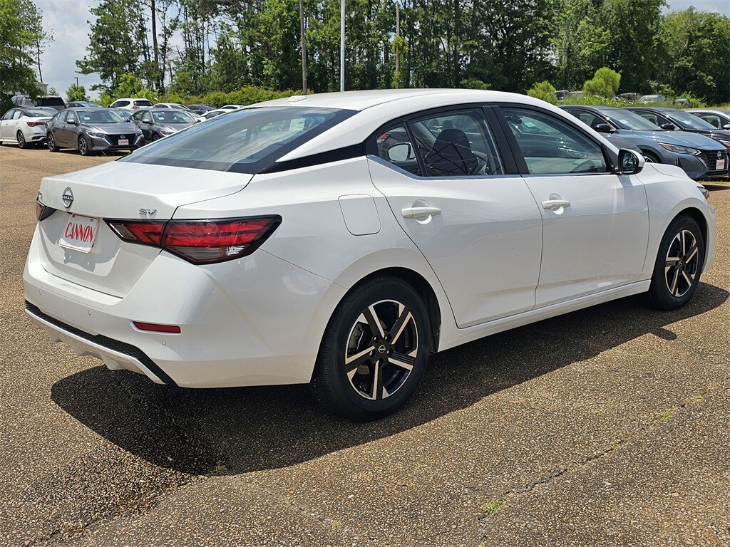 2024 Nissan Sentra SV photo 2