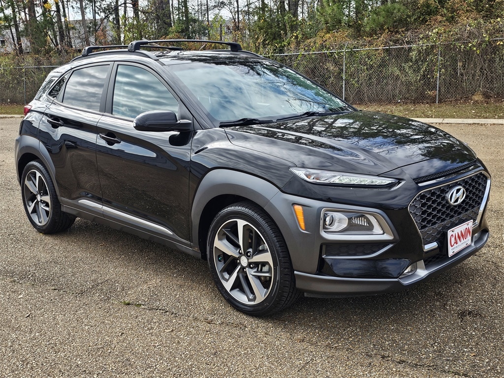2021 Hyundai Kona Limited's photo