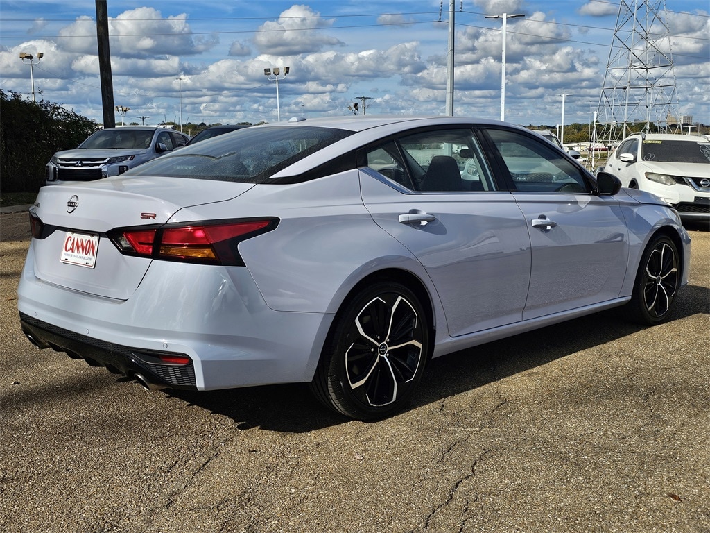 Used 2024 Nissan Altima 2.5 SR Sedan