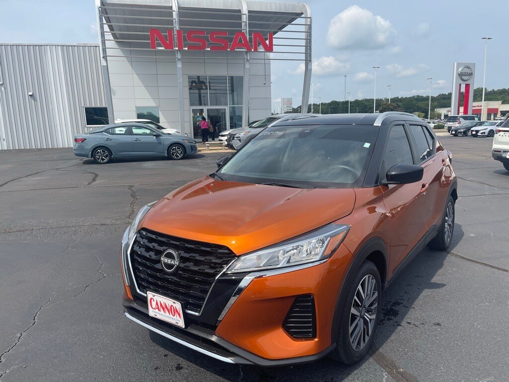 2024 Nissan Kicks SV photo 2