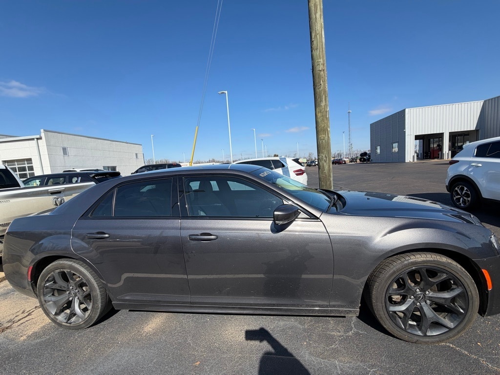 Used 2022 Chrysler 300 Touring L Sedan