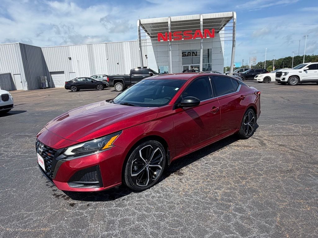 Used 2023 Nissan Altima 2.5 SR Sedan