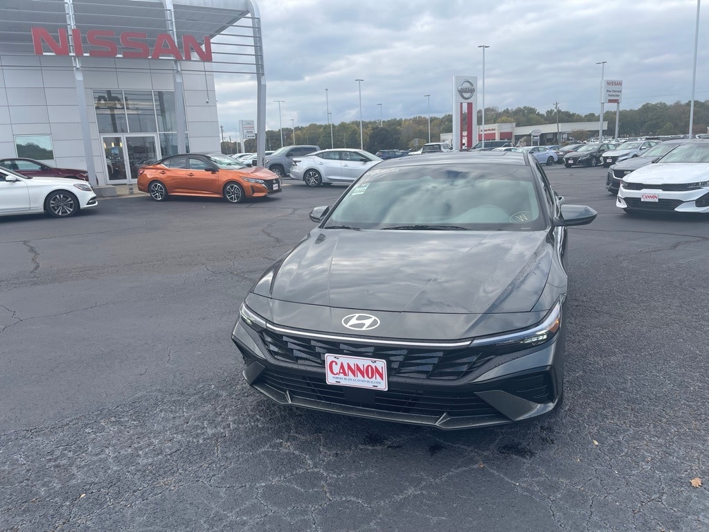 Used 2024 Hyundai Elantra SEL Sedan