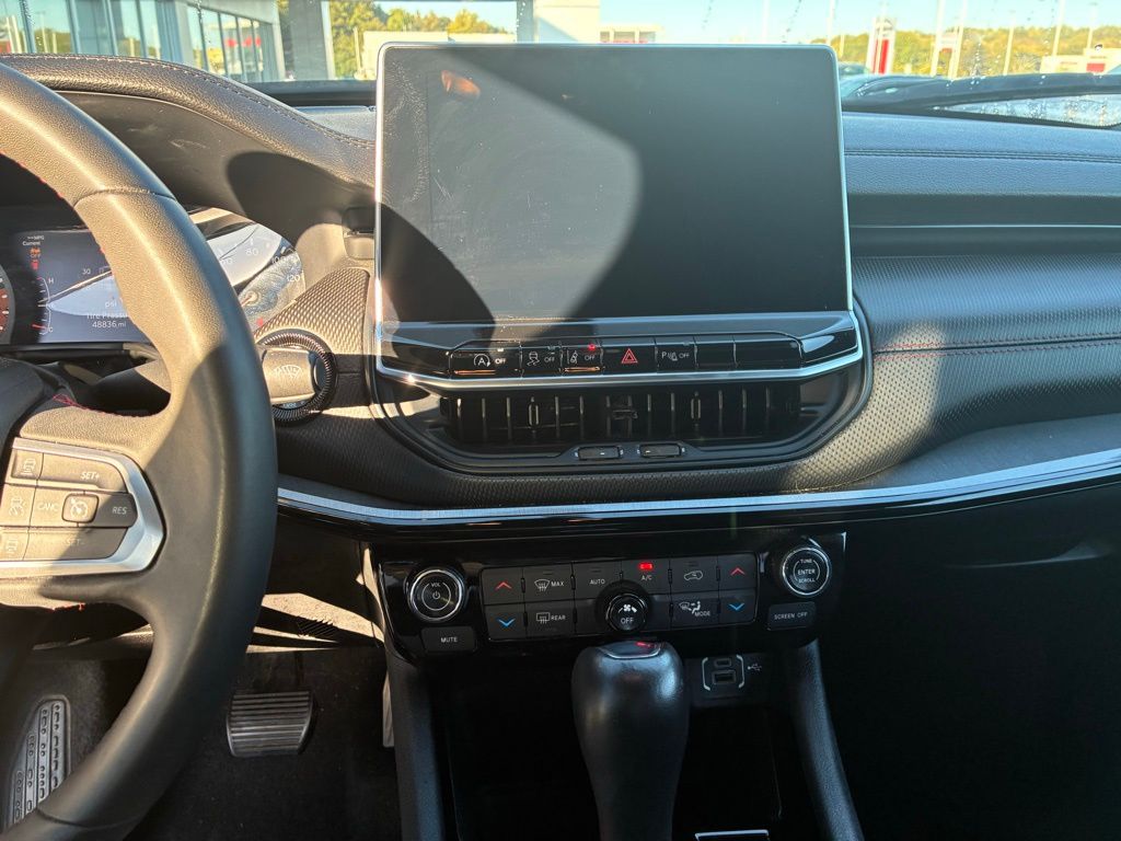 2023 Jeep Compass Trailhawk - Photo 11