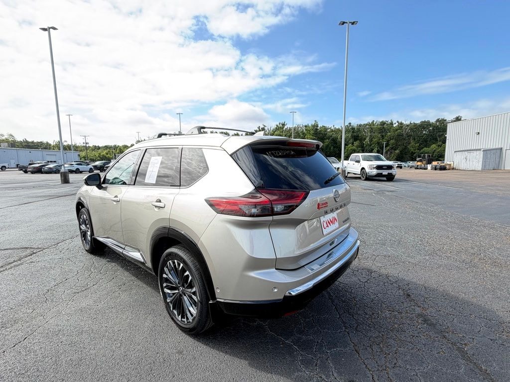 Used 2023 Nissan Armada Platinum SUV