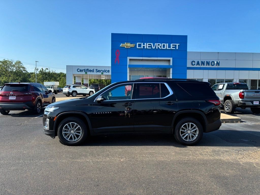 Used 2023 Chevrolet Traverse LT Cloth w/1LT SUV