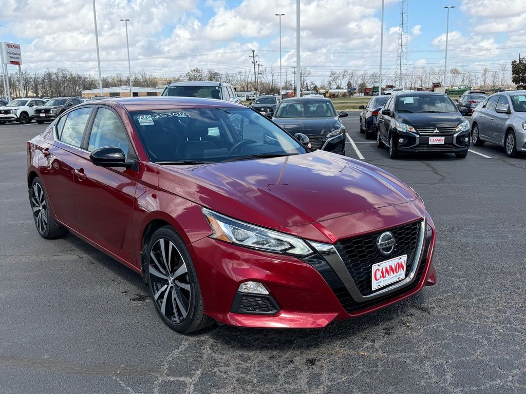 2022 Nissan Altima SR