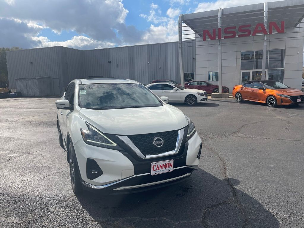 2024 Nissan Murano SL FWD's photo
