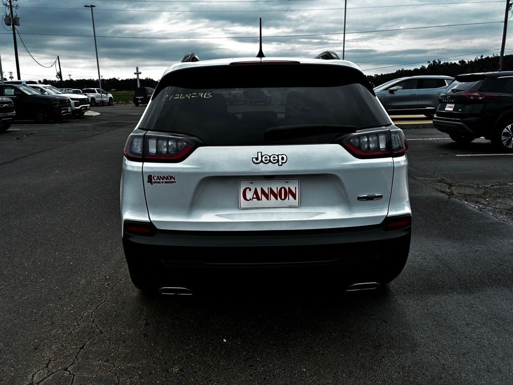Used 2022 Jeep Cherokee Latitude Lux SUV