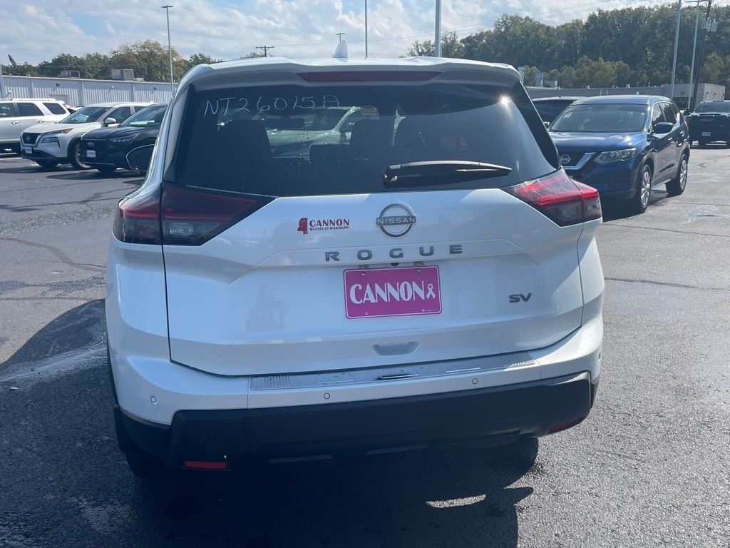 Used 2024 Nissan Rogue SV SUV