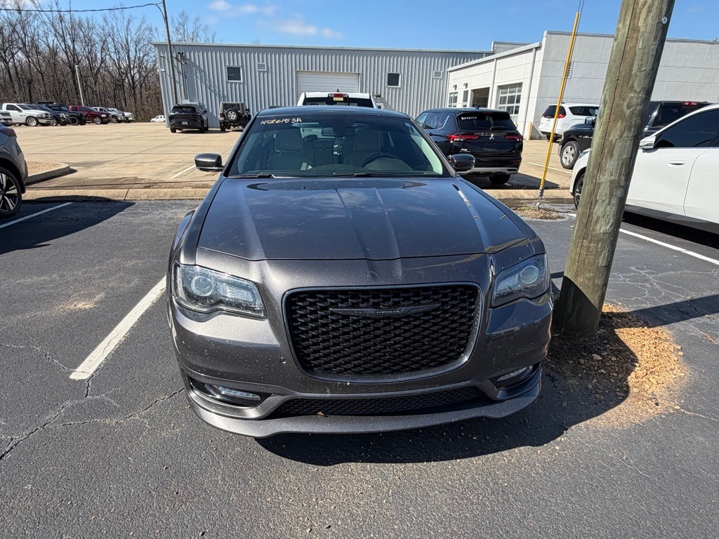 Used 2022 Chrysler 300 Touring L Sedan