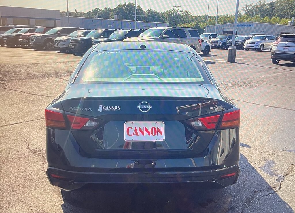 2024 Nissan Altima 2.5 SV photo 3